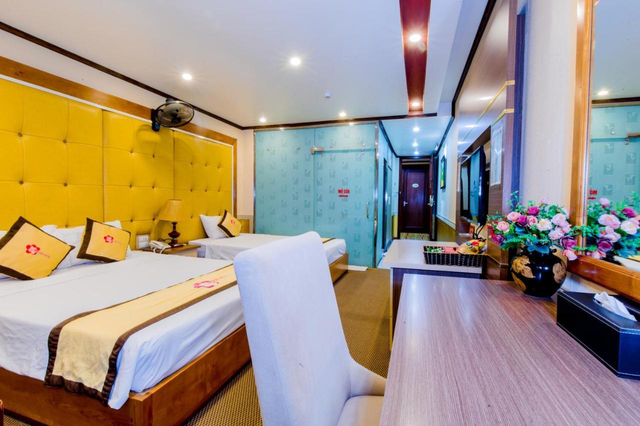 Hoa Dao Hotel Hoa Binh Exterior photo