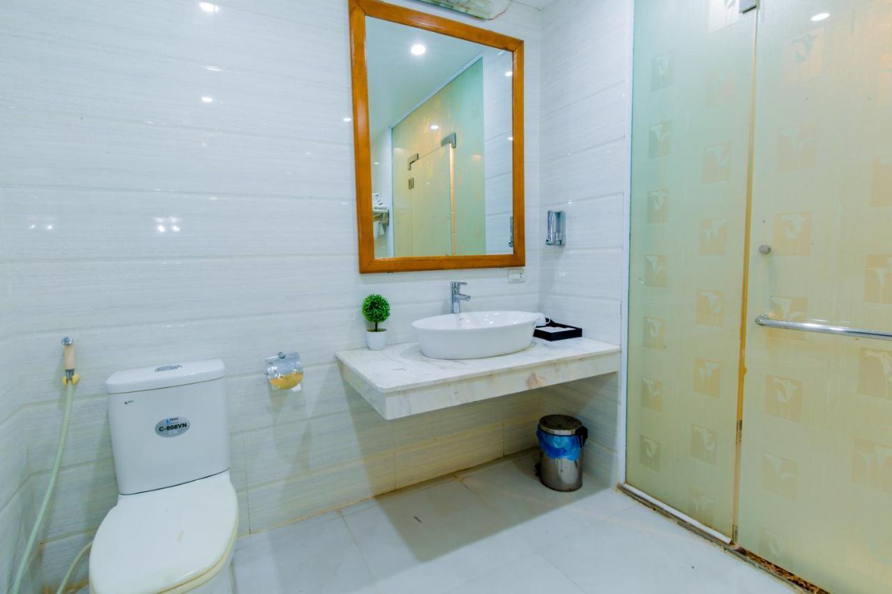 Hoa Dao Hotel Hoa Binh Exterior photo