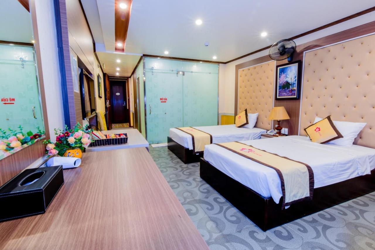 Hoa Dao Hotel Hoa Binh Exterior photo